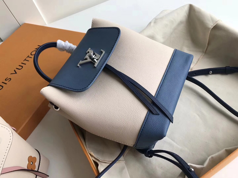 M55017 LV LOCKME 迷你雙肩包 LV背包 LV扭鎖雙肩包 LV全皮背包