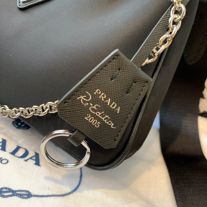 1BH204 Prada Re-Edition 2005 尼龍單肩包 普拉達三合一 黑色
