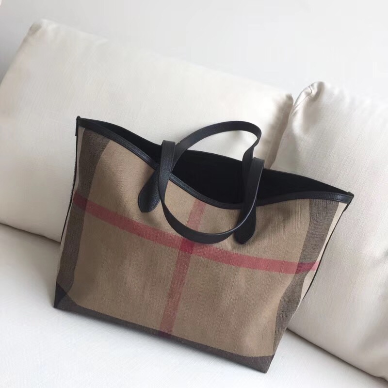 Burberry巴寶莉 手提包 涂鴉印花 Canvas 格紋 雙面購物袋 黑色