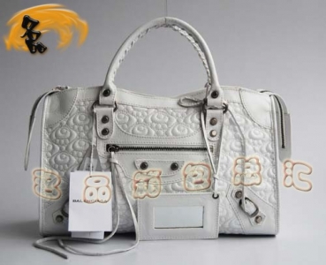 084932 ��ƷƷ�| �������Ҵ��Cϵ�Еr��Ůʿ����� BALENCIAGAб��� �C܇��
