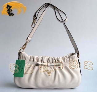 5645 Prada���¿��ް�ţƤŮ�� Pradaб��� Prada�r�����eŮ�� �װ�ɫ