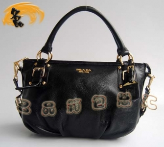 75821 Prada���¿� ��Ƥ�r�����eŮʿб��� Prada�μ�� һ��һ