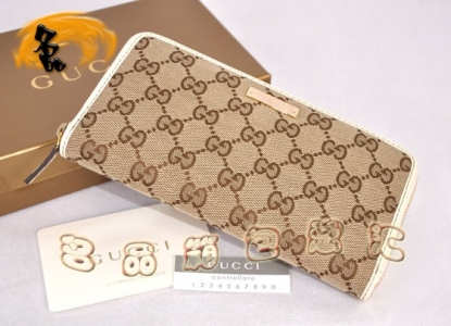 112724 һ��һƷ�| Gucci���¿� �����pG�����L���X�� GucciŮ�� �����װ�ɫ