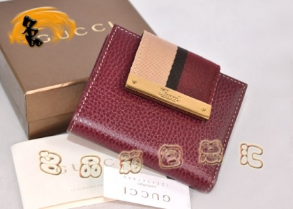 181670 һ��һƷ�|(zh��)Ů�� Gucci�M(j��n)�ڸߙnţƤ�r(sh��)��Ůʿ�̿��X�A Gucci�X�� �tɫ