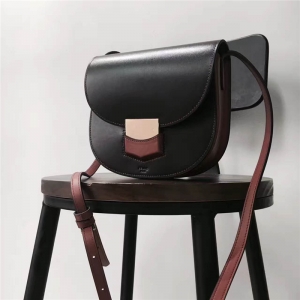 Celine ِ�� Trotteur С̖ţƤ ��� Ůʿ�μ�б�淭�w�͹Ű��R���� ��ȴu�t