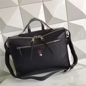 FENDI �ҵ� 2522 ��ɫСţƤ �����Q���� ���μ米��