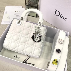 Dior LADY DIORС��Ƥ����� 2017�¿�ϊW���´����� ��ɫ