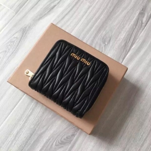 miumiuŮʿ�X�� �̿�С�X�� 2017��(j��ng)���