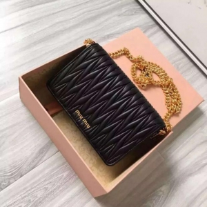 Miumiu���� 2017�پW(w��ng)MiumiuŮ�� �¿�