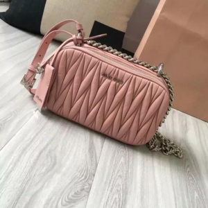 Miumiu���� 2017��پW(w��ng)�¿� �ݳ�Ʒ MiumiuŮ��