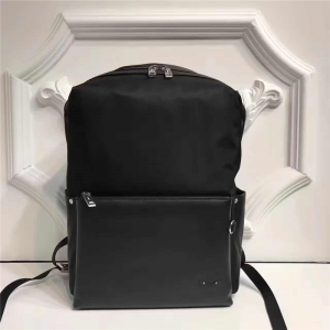 Fendi �ҵ��¿� ����ƴƤ BAG BUGS�۾��D�� �p�米�� ��ɫ