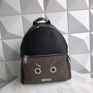 Fendi�ҵ��¿� BACKPACK�_�RSELLERIA���� ƴƤ�p�米�� ��ƴ����