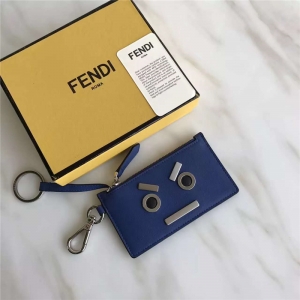 FENDI �ҵ� 0235Ƥ�|������b�СţƤ���A�ӿ�Ƭ�� ���X�� 耳װ� �{ɫ