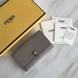 Fendi �ҵ� 0383 2017�������OӋ��ܛƽ�yСţƤ�ЊA ���٭h �����