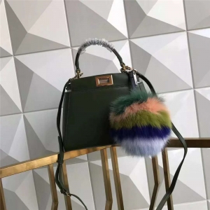 2590 FENDI �ҵ� ܛ��Ƥ������� �ɂ��ȴ� ������� ܊�Gɫ