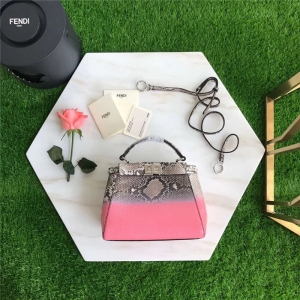 5590 FENDI �ҵ� ����Ƥ �zӡ����� �ɂ���(n��i)�� ������� ��ɫ