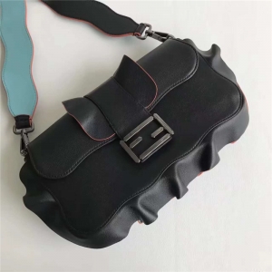8783 FENDI �ҵ� �r�b��� ���玧���~߅ �μ����� �ڰ����m��
