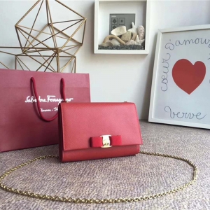 22B558 Ferragamo ������Ľ ���� Vara �����Y��� ���w朗l��� ��t