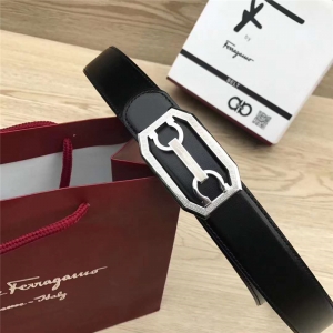 ������Ľ�پW(w��ng)ͬ�� ��ʿ���� ���b���� �̄�(w��)���e ferragamo䓿����� ��ɫ�y��