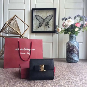 22A926 Ferragamo ������Ľ С̖�X�� Vara�����Y��� ��ɫ