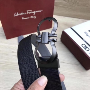 Ferragamo������Ľ �p���֦ţƤ�y ��ʿ���b���� �̄�(w��)���e�� �ڎ��ڿ�