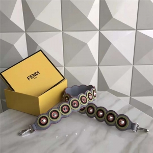 813 Fendi�ҵ� �������� �A��׵�w�T� �Ų��L(zh��ng)�玧 �\��ɫ