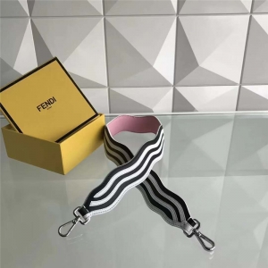 812 Fendi�ҵ� �������� ƴɫ���˗l�y �Ų��L(zh��ng)�玧 �����