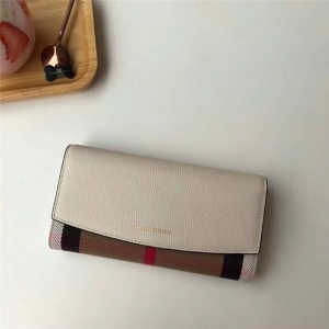39968611 Burberry�͌��� Banner�ִ�ϵ�� House��y ƴƤ�L(zh��ng)���X�A ��ɫ