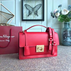 21G179 Ferragamo�Ƹ���Ľ �M��ţƤ Gancio�i�� 20Ӣ�� Ƥ���r�� �tɫ