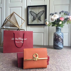 224639 Ferragamo������Ľ Gancio�R��� ���w��ʽ�X�� ��ɫ