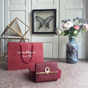 224639 Ferragamo������Ľ Gancio�R��� ���w��ʽ�X�� ��ɫ