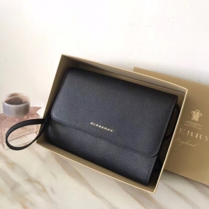 BurBerry�͌��� ��(j��ng)�䷭�w �M(j��n)�����yƤ �ŷ�� �μ�б��� ��ɫ