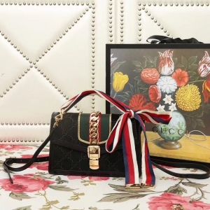524405 GUCCI Sylvie�¿� �z�qƴƤ �����Y(ji��)���� �μ�Ů�� ��ɫ