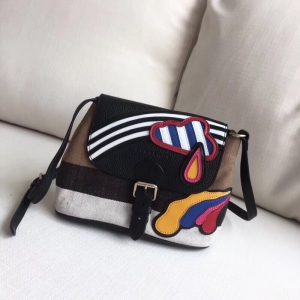 Burberry�͌��� ���� ���e������ Ϳ�f б��μ�� ��ɫ