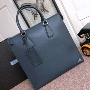 Prada�����_(d��)�а� Prada��ʿ���İ� �ǇO �����_(d��)�Q������� �{(l��n)ɫ