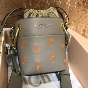 Chloe NileˮͰ�� �M��ţƤ ������Ů�� С�R���C�D�� royˮͰ��� ��ɫ