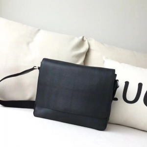 Burberryn�а� ��Ѭ��y �͌����]��� �̄�(w��)���e �M�� �μ�б��� ��܊�{(l��n)