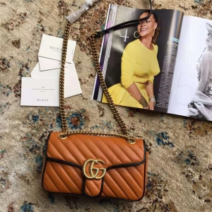 443497 Gucci�ִ� GG Marmont б�y�W�pƤ�� С̖(h��o) Gucci�米�� �u�tɫ