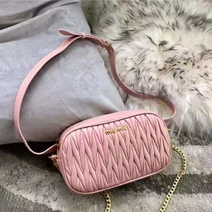 5BL005 MiuMiu���� ܛ��Ƥ �����ް� ��� �����μ�� ��ɫ