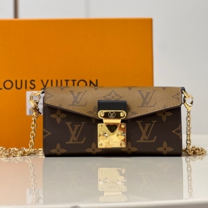 M00991 LV BITSY POUCH ��� 2023 Cruise �紺ϵ�пڼt耳װ� �S��