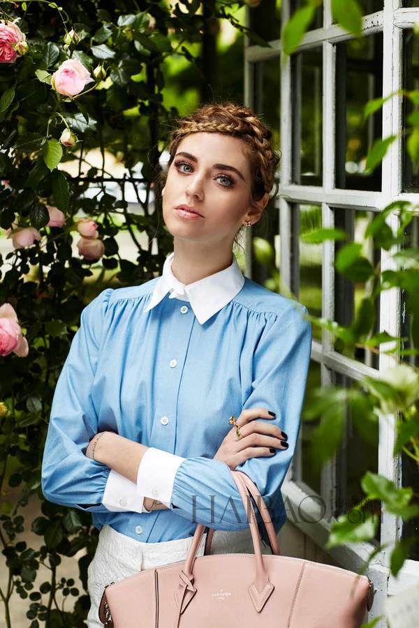 時(shí)尚博主嘉拉·法拉格尼 (Chiara Ferragni) 演繹全新路易·威登LV (Louis Vuitton) Lockit系列手袋大片