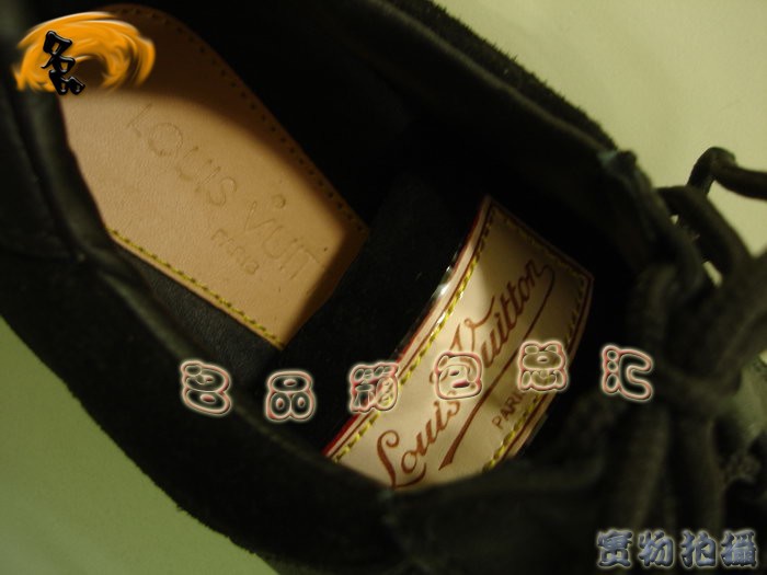 LV運動鞋 Louis Vuitton LV新款鞋 奢華經(jīng)典 LV男鞋 一比一品質(zhì)