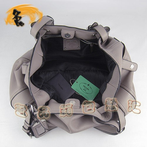 1811 Prada/�����_ ���¿�r��Ů�� PradaȫƤ����� Prada�μ�� ����Ʒ�|