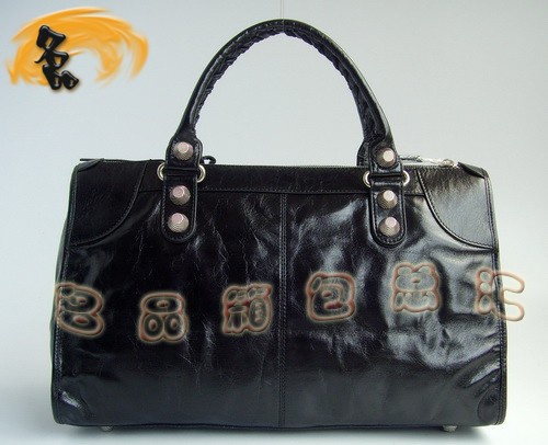 084334A ����Ʒ�| BALENCIAGA�����C܇�� �������ҕr�����e����/�����