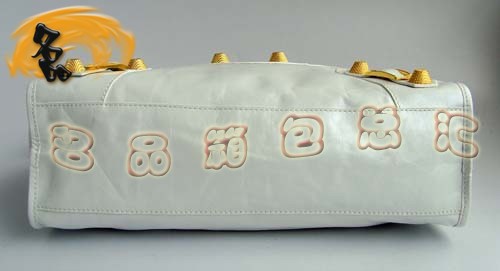 084332B 專柜品質(zhì) 時(shí)尚女士手提包 BALENCIAGA新款斜挎包 巴黎世家機(jī)車(chē)包