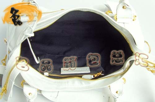 084332B 專柜品質(zhì) 時(shí)尚女士手提包 BALENCIAGA新款斜挎包 巴黎世家機(jī)車(chē)包