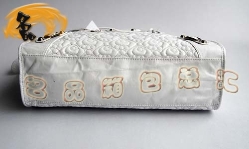 084932 ��ƷƷ�|(zh��) �������Ҵ��Cϵ�Еr(sh��)��Ůʿ����� BALENCIAGAб��� �C(j��)܇��