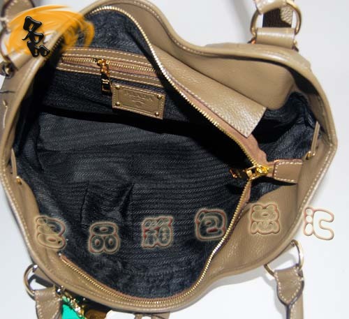 3058 Prada����� Prada���¿� �r(sh��)�����eŮ�� Prada��(j��ng)��� ��ɫ