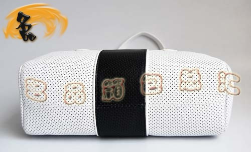 5647 Prada單肩包 Prada新款拼色小孔牛皮女包 Prada經(jīng)典款 白色