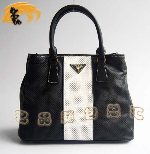 29150 Prada手提包 新款上市 普拉達(dá)經(jīng)典款網(wǎng)孔皮時(shí)尚休閑女包 黑配白